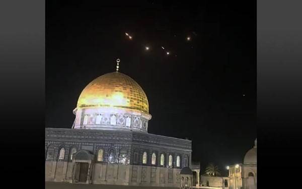 Iranian missiles intercepted above the Dome of the Rock