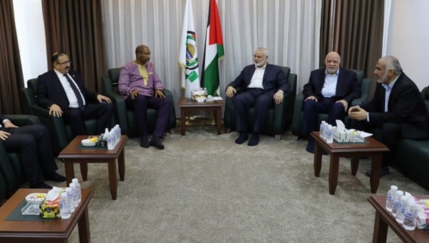 Hamas leaders including Ismail Haniyeh meeting Mandela’s grandson in Istanbul. Hamas is attempting to turn the jihadist, anti-Semitic cause into a universal struggle of the “oppressed”. The propaganda linkage between the Palestinian struggle and that of Mandela in South Africa was also widely used in student protests around the United States