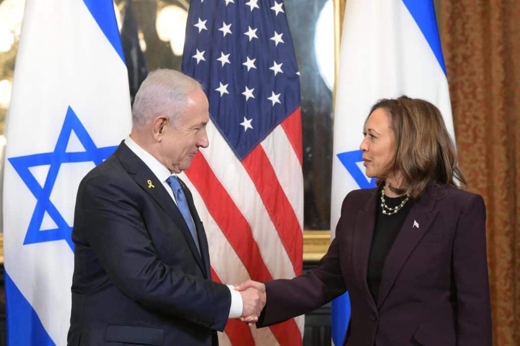 Netanyahu & Harris Shaking hands