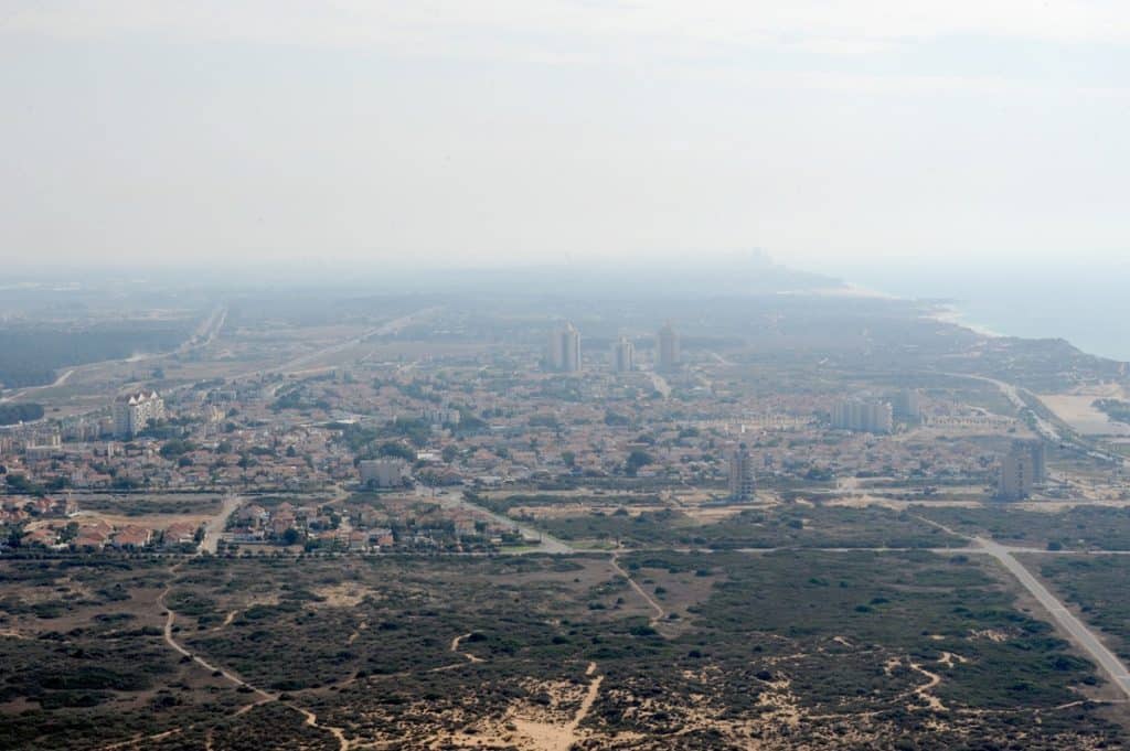 מבט אווירי למישור החוף