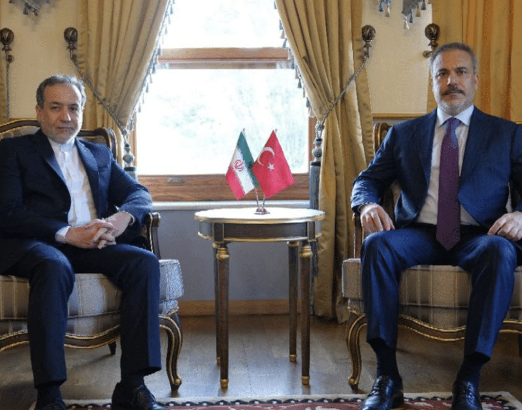 The Iranian Foreign Minister meets with his Turkish counterpart in Istanbul